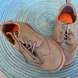 Boy's Size 6 Brown Oshkosh Dress Shoes